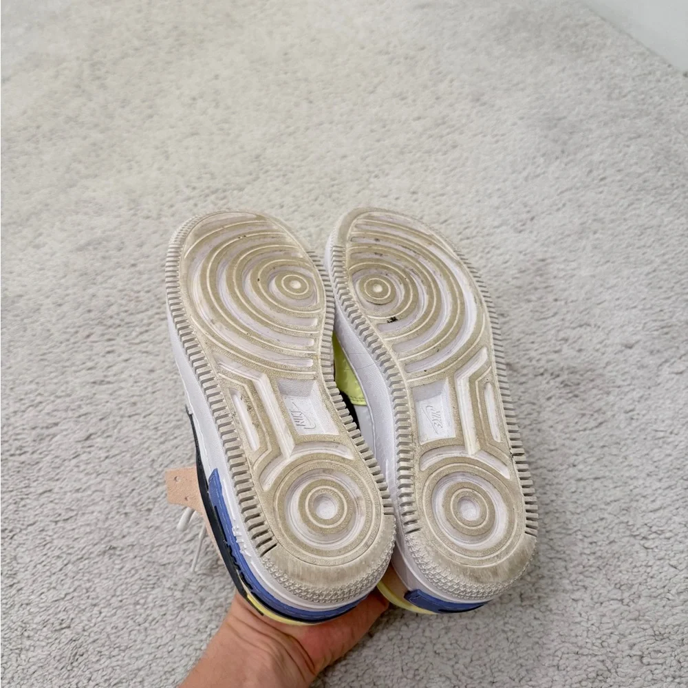 Nike Air Force 1 Low Shadow
Photon Dust Crimson Tint (Women's) - Picture 8 of 9